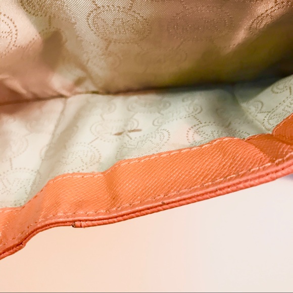 Authentic Michael Kors Leather Wallet - Picture 5 of 6